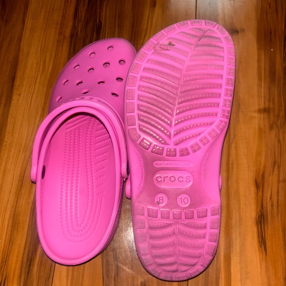 Pink crocs - Picture 2 of 2